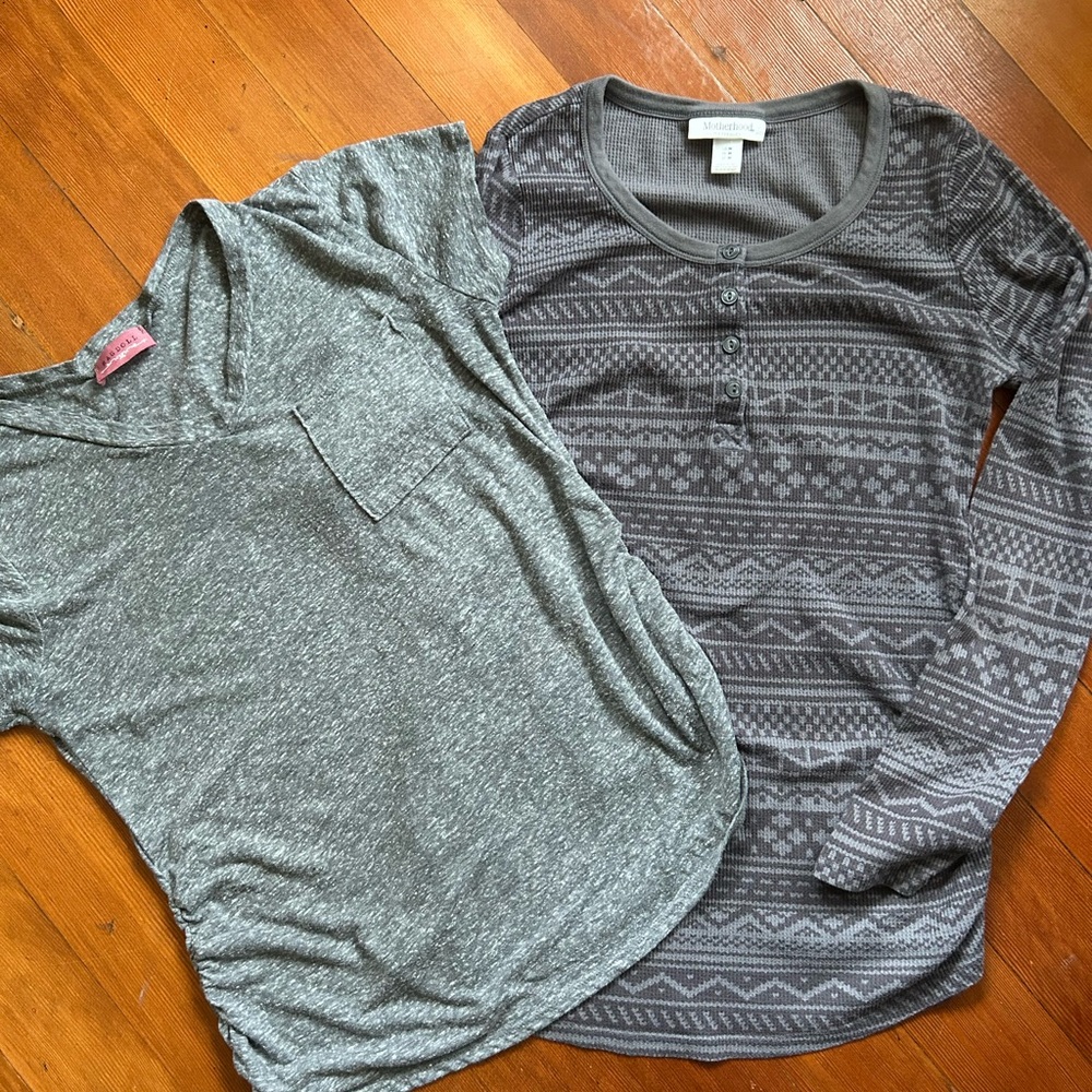Maternity Gray Patterned Long Sleeve and Solid Tee Set